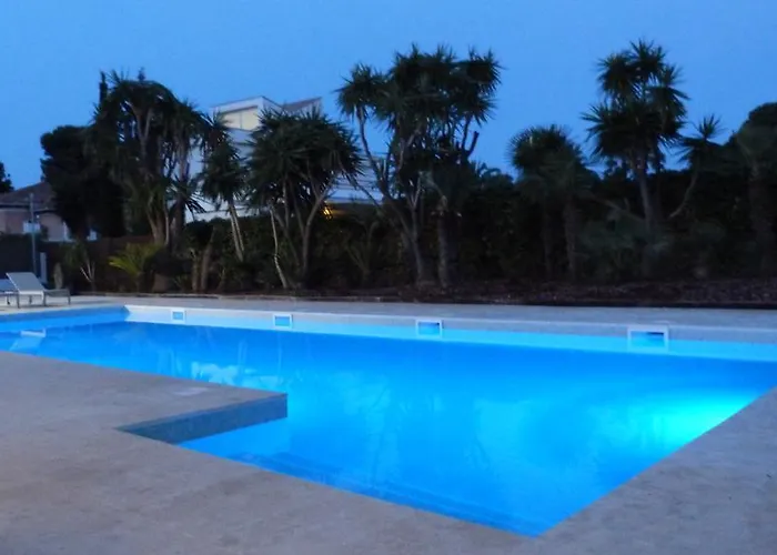 Luxury House Villa *