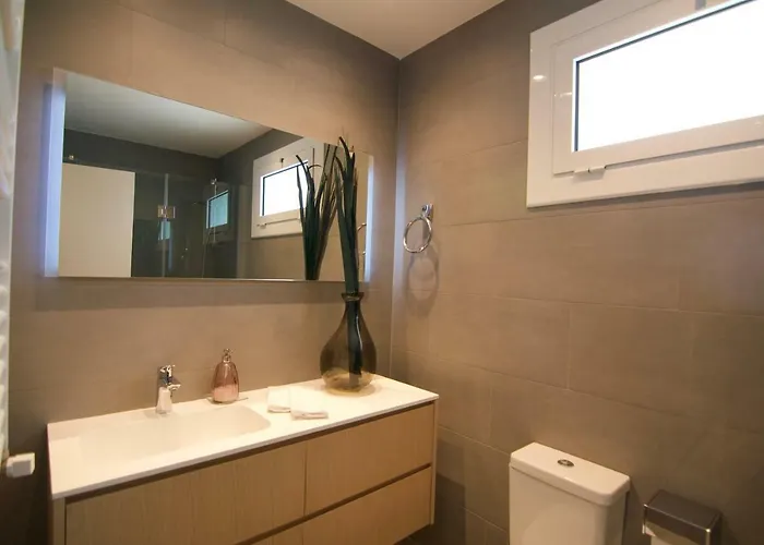 فيلة Luxury House سيدجيس